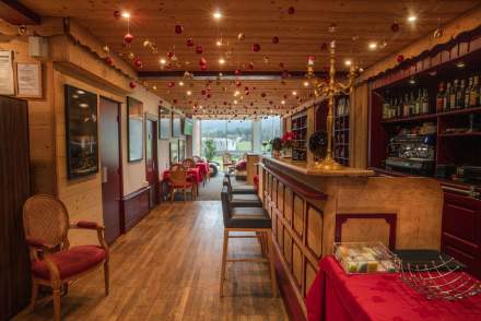 Le Yeti Restaurant Bar